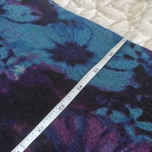 Layers by Lizden Floral Scarf Pashima with Fringe - Picture 10 of 10